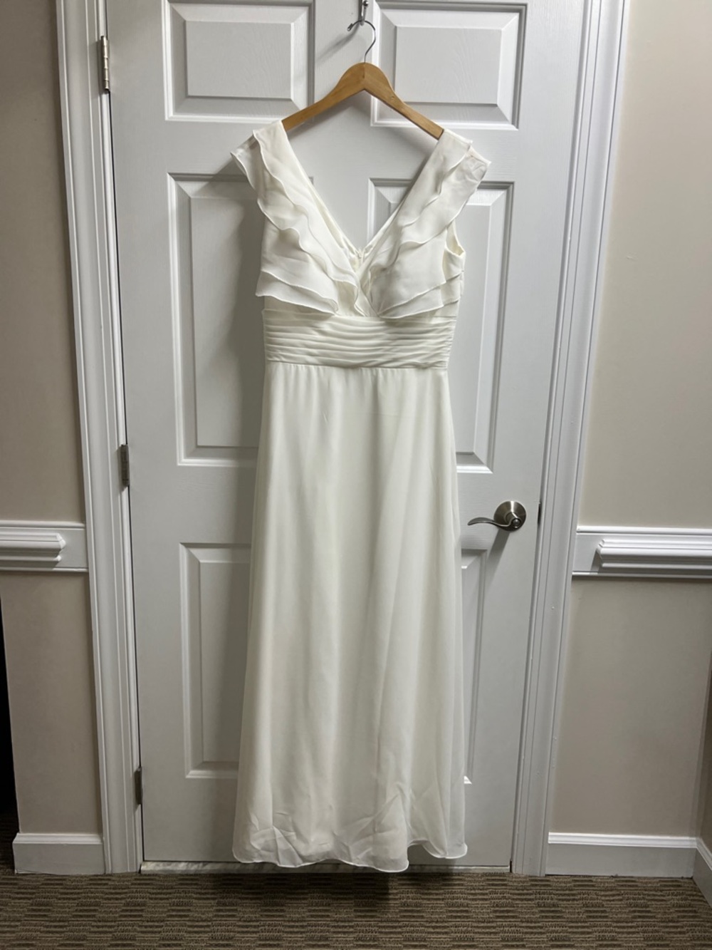 Simply Bridal wedding dress off white Ivory V-Neck Ruffle Wedding Dress gown 12